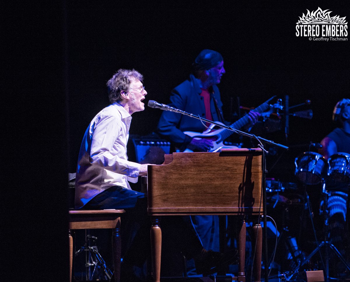 Steve Winwood To Release Winwood: Greatest Hits Live